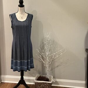 Max Studio Navy and White Sleeveless Midi Dress